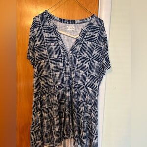 Navy white Wonderly women’s shirt